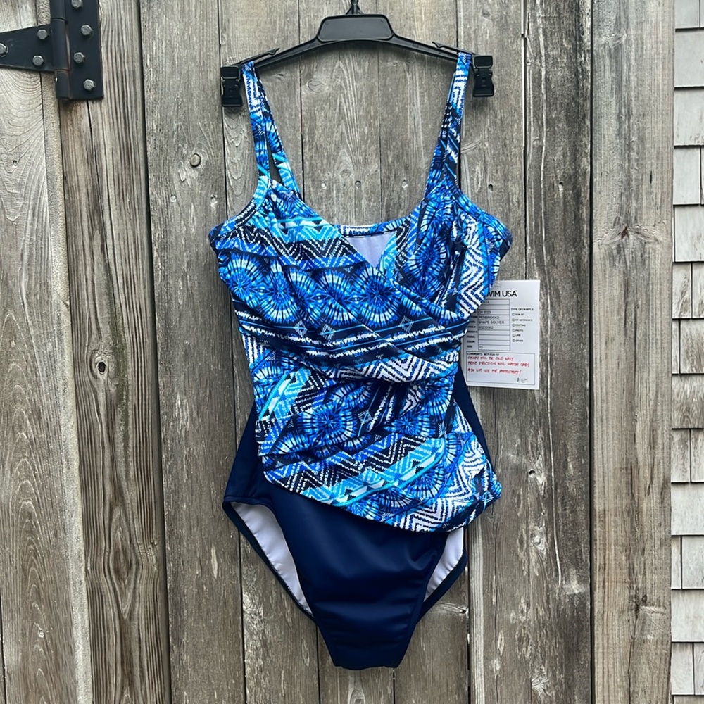 Shape Solver By Penbrooke Geometric Pattern Underwire One-Piece Swimsuit,10,NWT